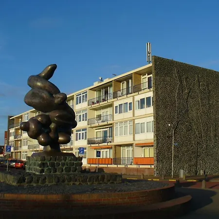 Maisonette Aan Zee Apartment